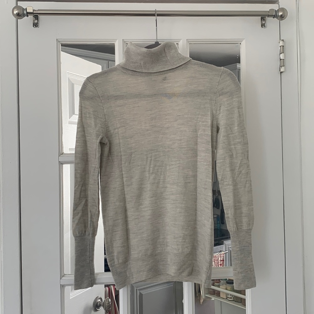 100% Merino Wool Turtleneck Sweater